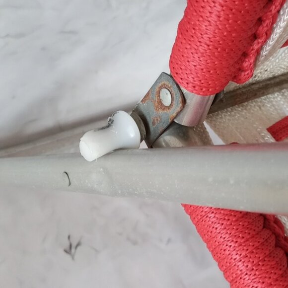 Vintage Red Wings Folding Lawn Chair - Picture 6 of 11